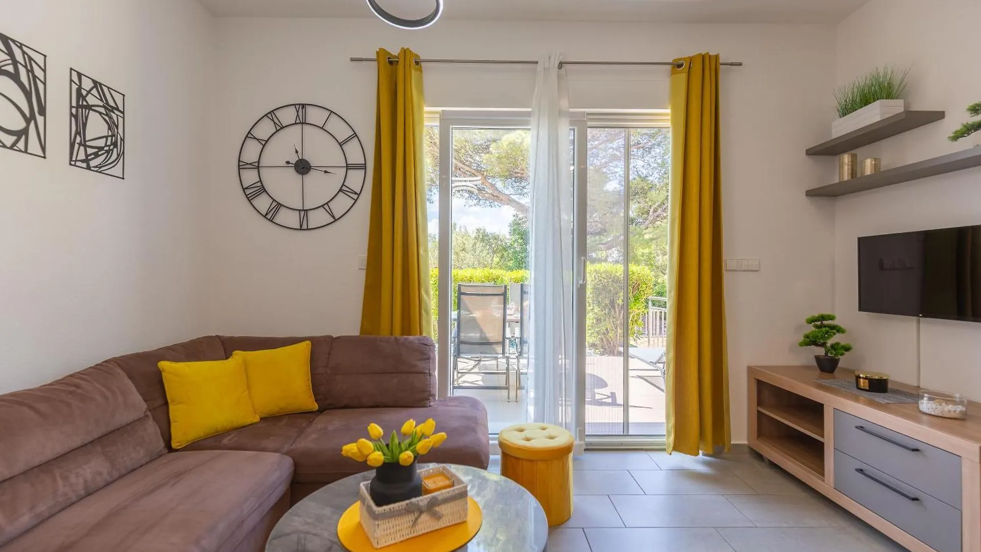 Sea & Stone Apartment No 1 In Starigrad Croácia