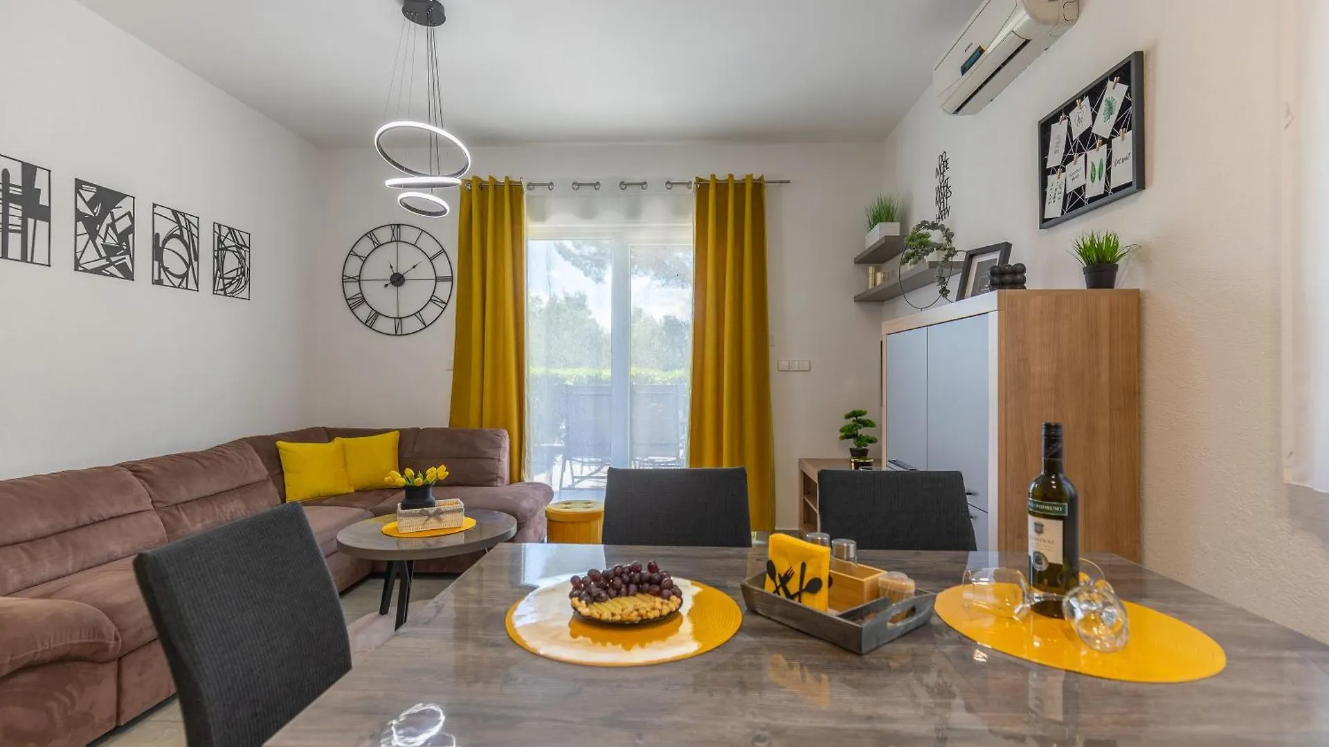 Sea & Stone Apartment No 1 In Starigrad Croácia