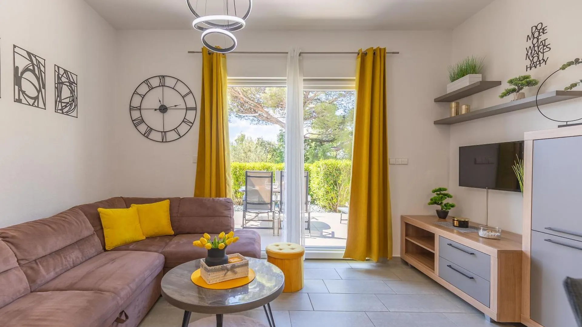 Sea & Stone Apartment No 1 In Starigrad